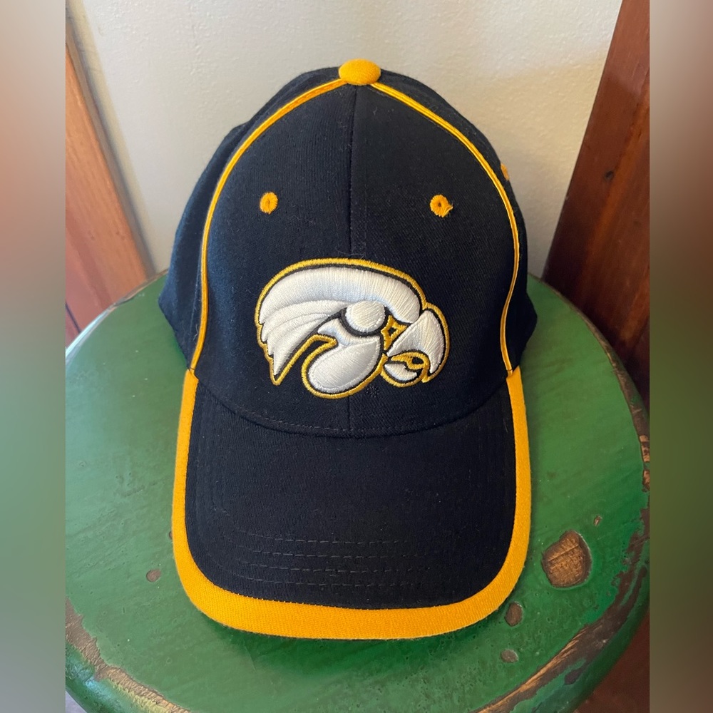 Iowa Hawkeye hat.